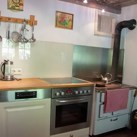 Cozy Holiday In Near Forest 度假居 蒂尔塞
